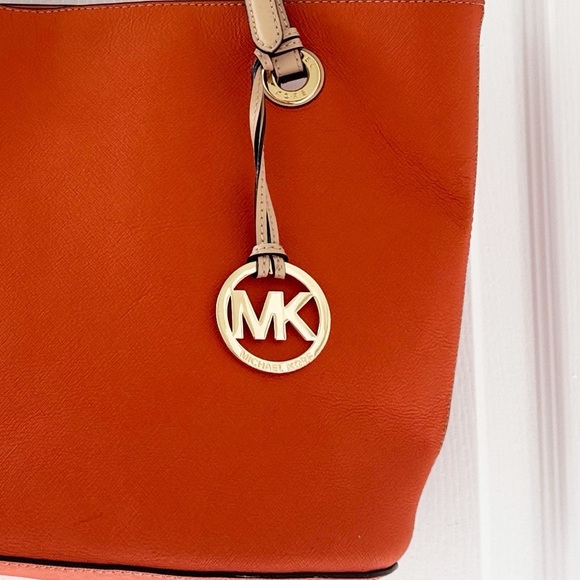 MICHAEL KORS Orange Leather Tote Bag With Adjustable Straps 14”x10.5”x6” - Picture 4 of 11